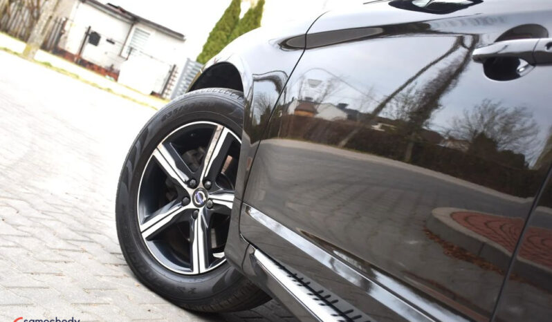 VOLVO XC 60 | FWD (przód) | Automatyczna | 150 KM | Czarny full