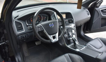 VOLVO XC 60 | FWD (przód) | Automatyczna | 150 KM | Czarny full
