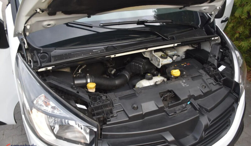 RENAULT Trafic  | FWD (przód) | Manualna | 95 KM | Biały full