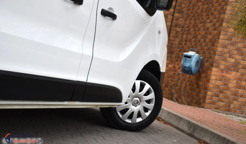 RENAULT Trafic  | FWD (przód) | Manualna | 95 KM | Biały full