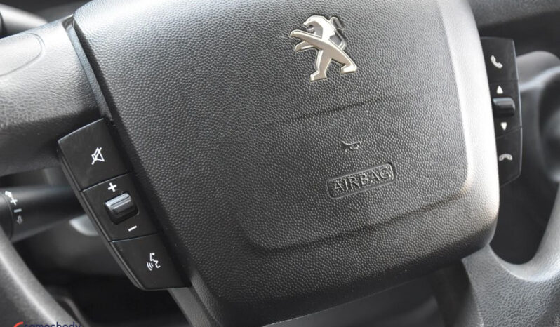 PEUGEOT Boxer | FWD (przód) | Manualna | 110 KM | Biały full