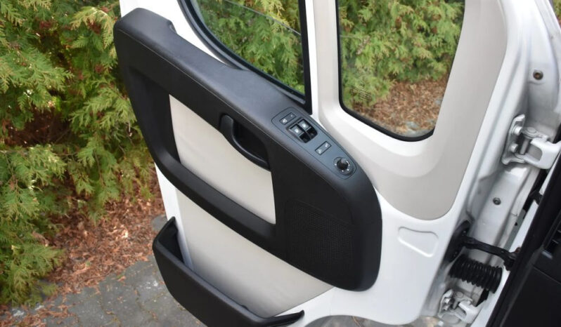 PEUGEOT Boxer | FWD (przód) | Manualna | 110 KM | Biały full