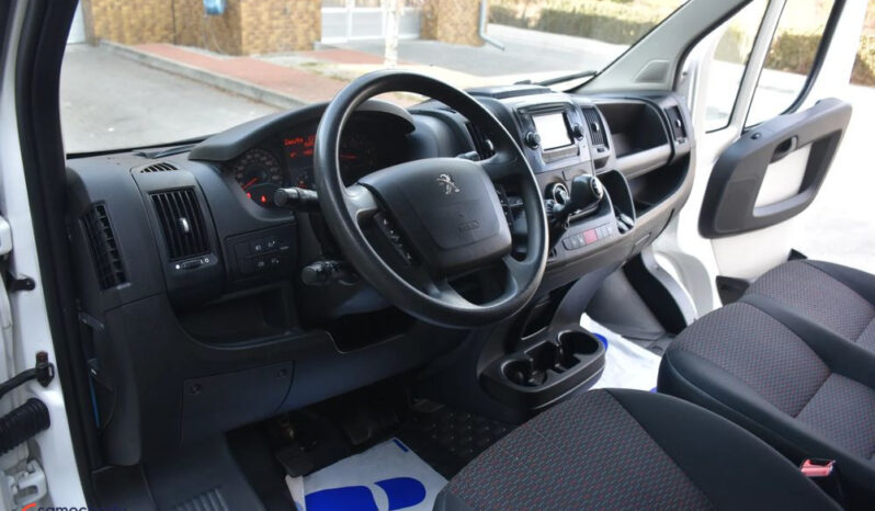 PEUGEOT Boxer | FWD (przód) | Manualna | 110 KM | Biały full