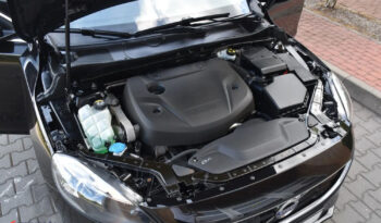 VOLVO V40  | FWD (przód) | Manualna | 120 KM | Czarny full