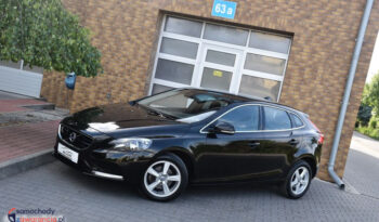 VOLVO V40  | FWD (przód) | Manualna | 120 KM | Czarny full