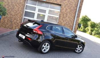 VOLVO V40  | FWD (przód) | Manualna | 120 KM | Czarny full