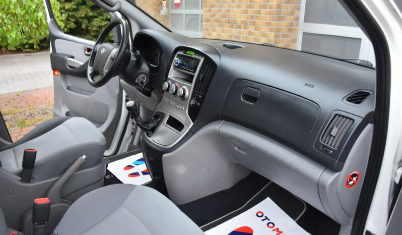 HYUNDAI H-1  | RWD (tył) | Manualna | 170 KM | Biały full