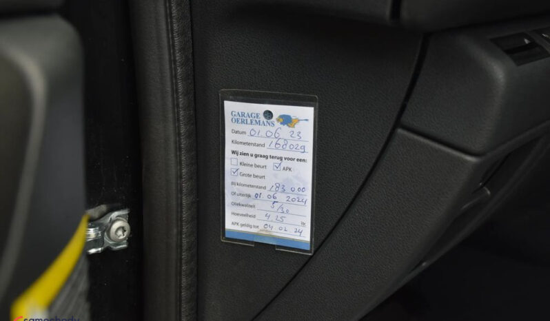 PEUGEOT 3008  | FWD (przód) | Automatyczna | 156 KM | Czarny full