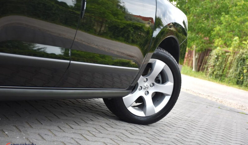 PEUGEOT 3008  | FWD (przód) | Automatyczna | 156 KM | Czarny full