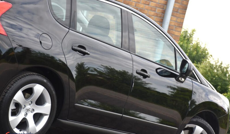 PEUGEOT 3008  | FWD (przód) | Automatyczna | 156 KM | Czarny full