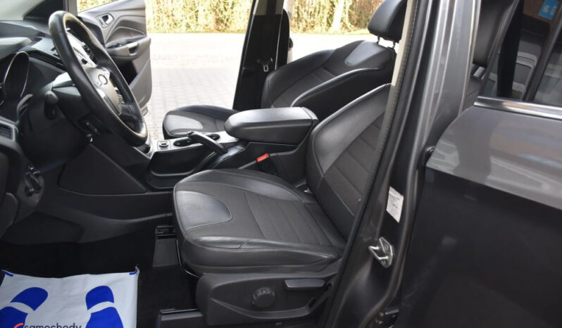 FORD Kuga  | 4×4 (doł. automatycznie) | Automatyczna | 136 KM | Szary full