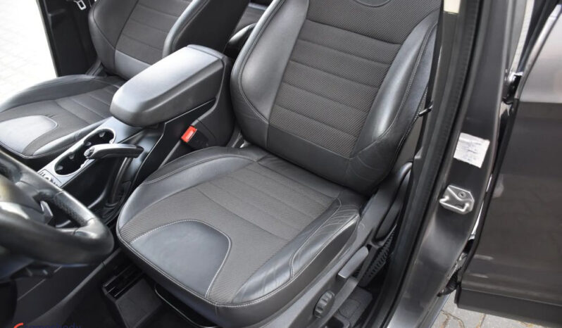 FORD Kuga  | 4×4 (doł. automatycznie) | Automatyczna | 136 KM | Szary full