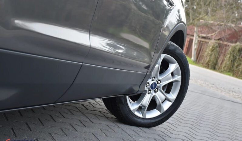 FORD Kuga  | 4×4 (doł. automatycznie) | Automatyczna | 136 KM | Szary full