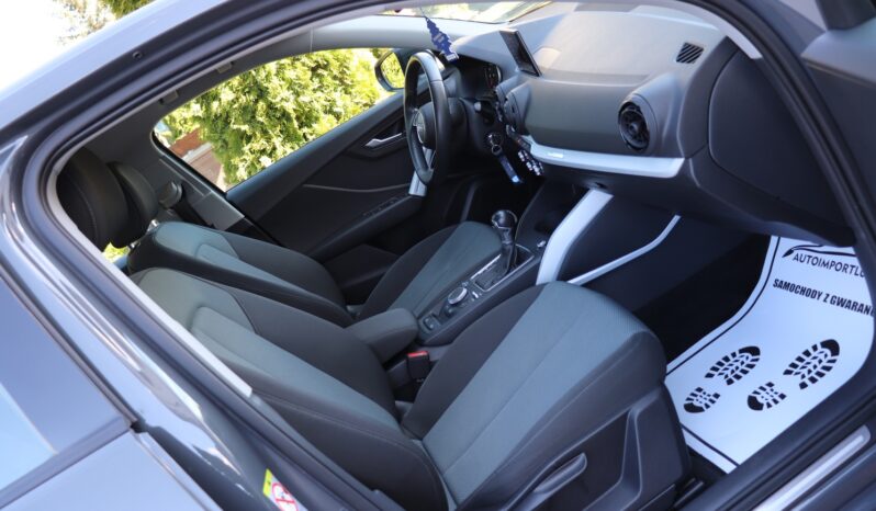 AUDI Q2  | 2017 | 150 KM | 1395cm3 | Szary full