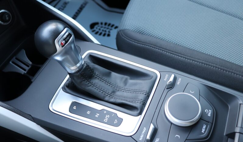 AUDI Q2  | 2017 | 150 KM | 1395cm3 | Szary full