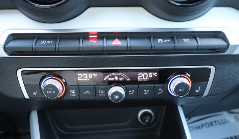 AUDI Q2  | 2017 | 150 KM | 1395cm3 | Szary full