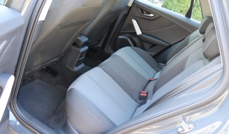 AUDI Q2  | 2017 | 150 KM | 1395cm3 | Szary full