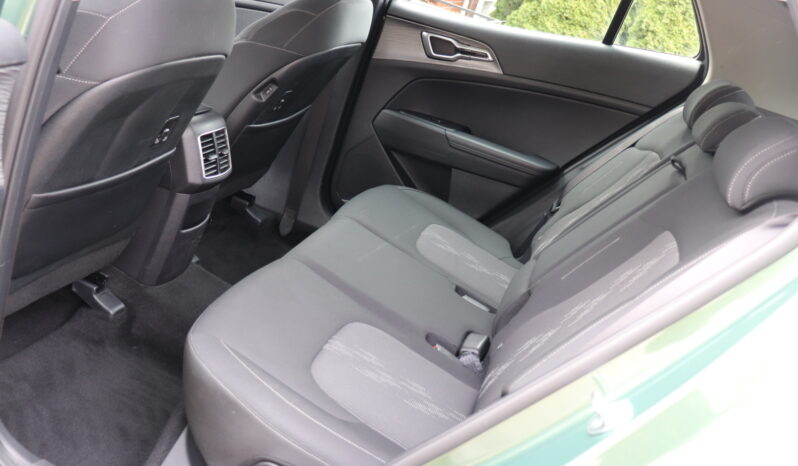 KIA Sportage  | 2023 | 136 KM | 1598cm3 | Zielony full