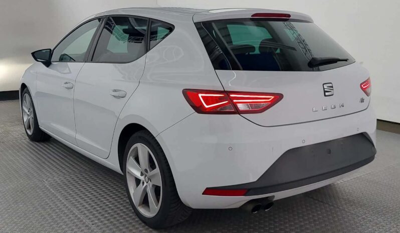 SEAT Leon  | 2016 | 150 KM | 1395cm3 | Biały full
