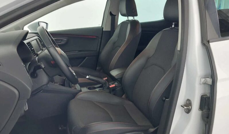 SEAT Leon  | 2016 | 150 KM | 1395cm3 | Biały full