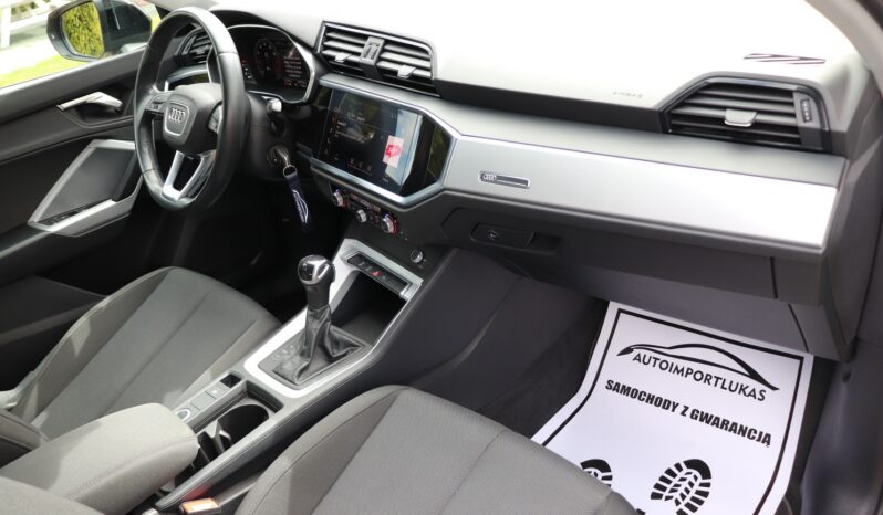 AUDI Q3  | 2022 | 150 KM | 1498cm3 | Czarny full