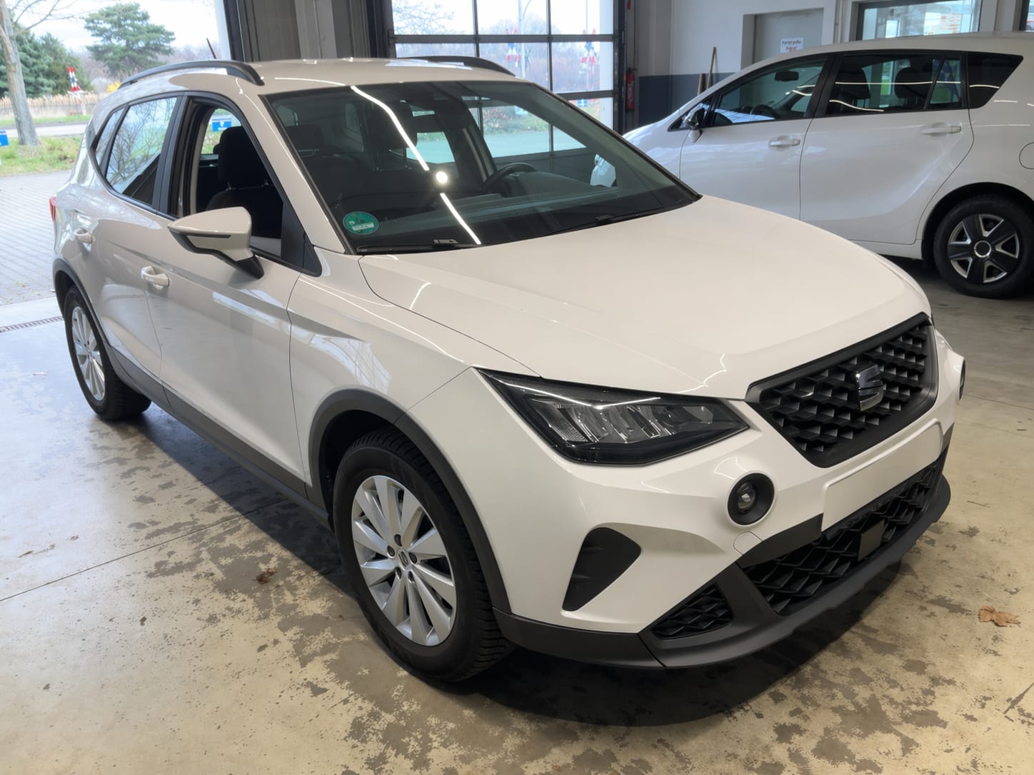 Seat Arona  | 2021 | 95 Km | 999Cm3 | Biały