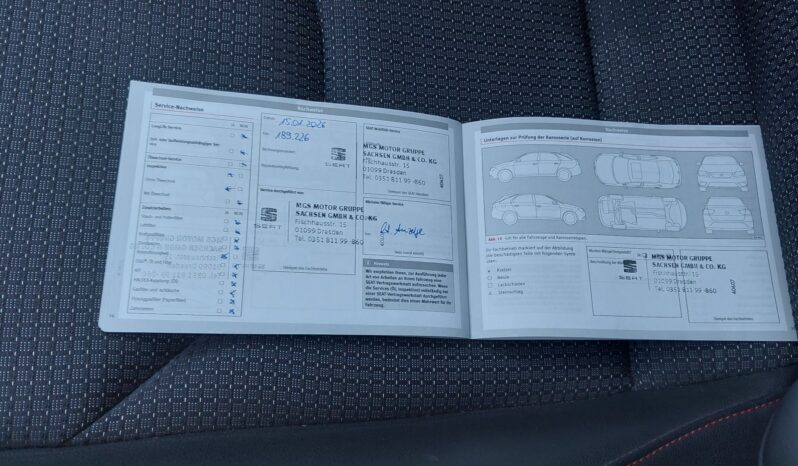 SEAT Leon  | 2015 | 150 KM | 1395cm3 | Niebieski full