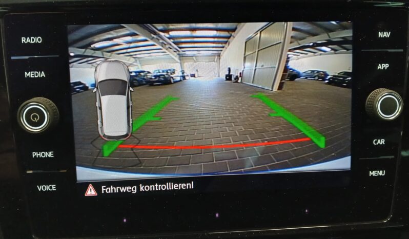 VOLKSWAGEN Golf  | 2018 | 184 KM | 1968cm3 | Biały full