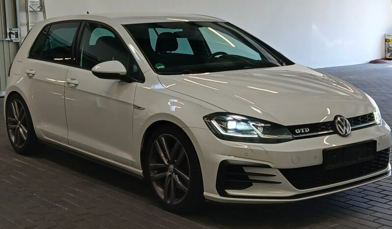 Volkswagen Golf  | 2018 | 184 Km | 1968Cm3 | Biały