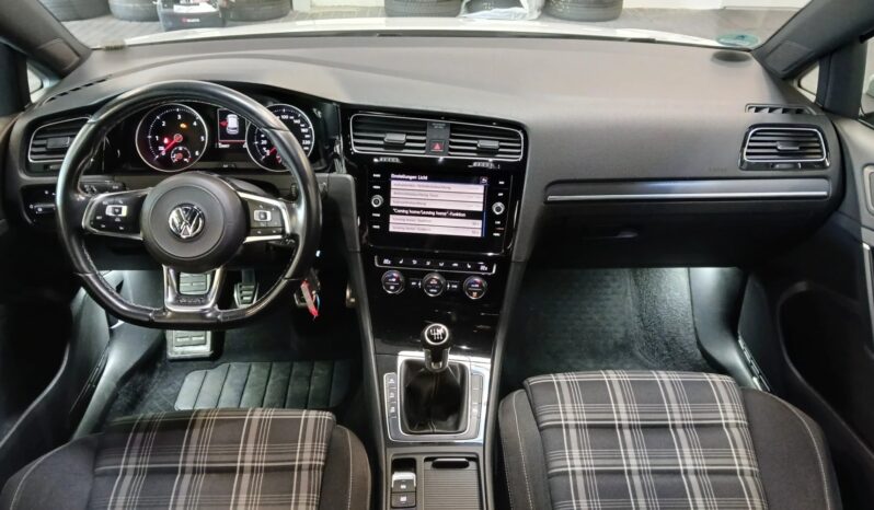 VOLKSWAGEN Golf  | 2018 | 184 KM | 1968cm3 | Biały full