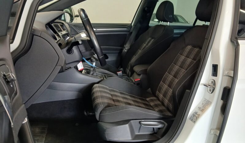 VOLKSWAGEN Golf  | 2018 | 184 KM | 1968cm3 | Biały full