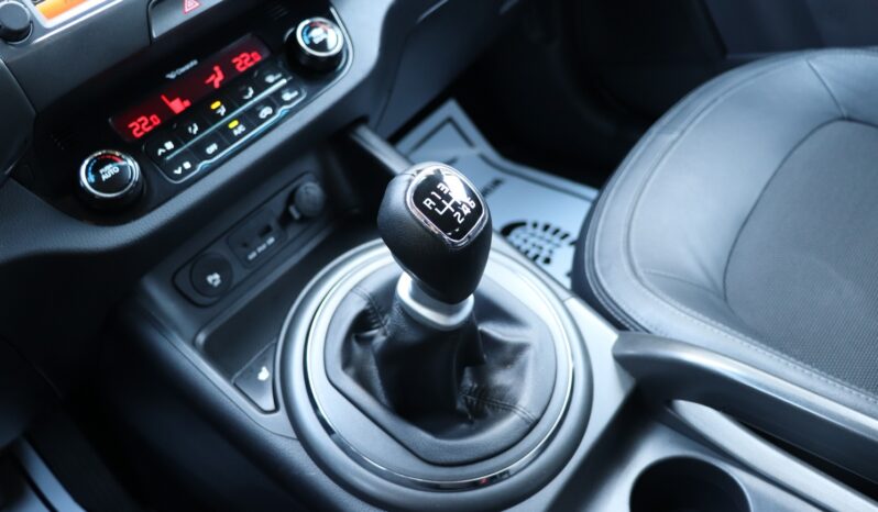 KIA Sportage  | 2011 | 136 KM | 1995cm3 | Biały full