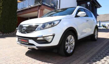 KIA Sportage  | 2011 | 136 KM | 1995cm3 | Biały full