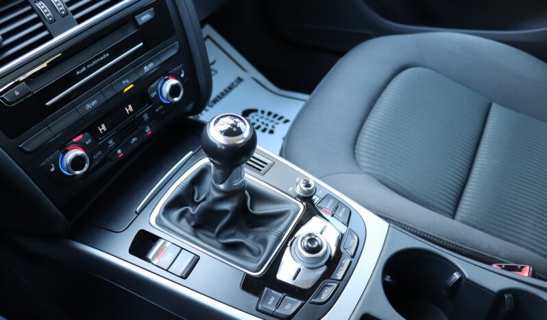 AUDI A4  | 2014 | 150 KM | 1968cm3 | Czarny full