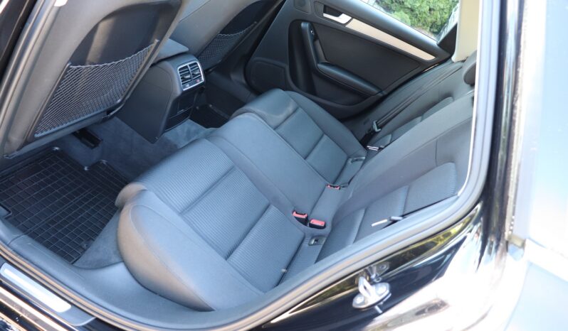 AUDI A4  | 2014 | 150 KM | 1968cm3 | Czarny full