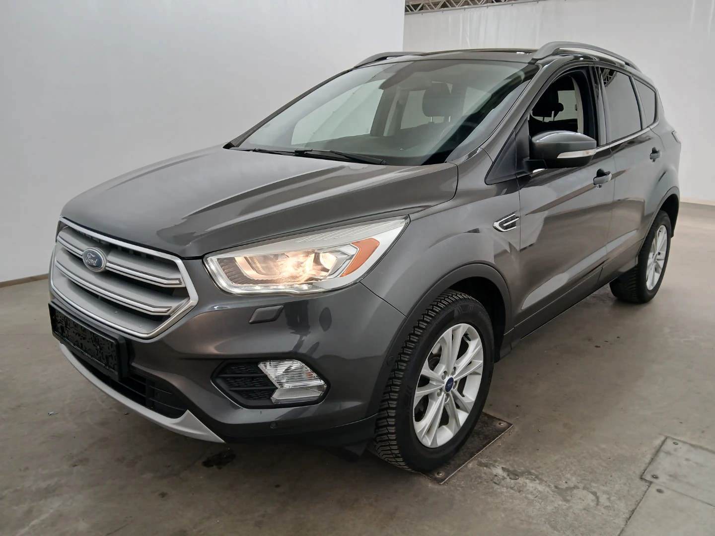 Ford Kuga  | 2017 | 150 Km | 1997Cm3 | Szary