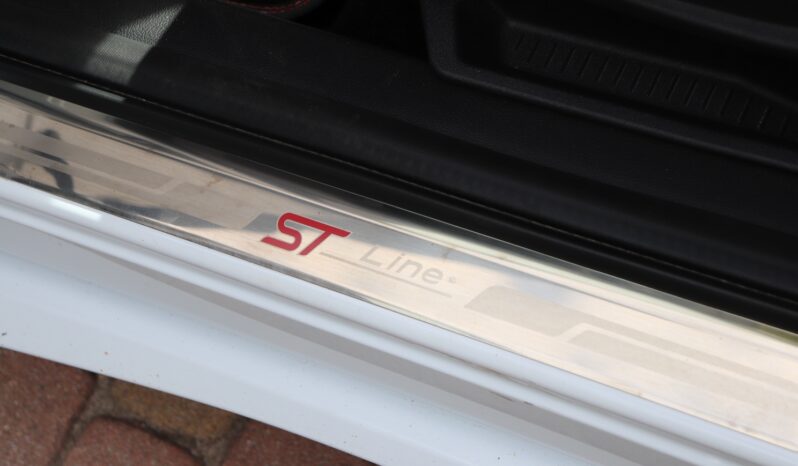 FORD Kuga  | 2019 | 180 KM | 1997cm3 | Biały full