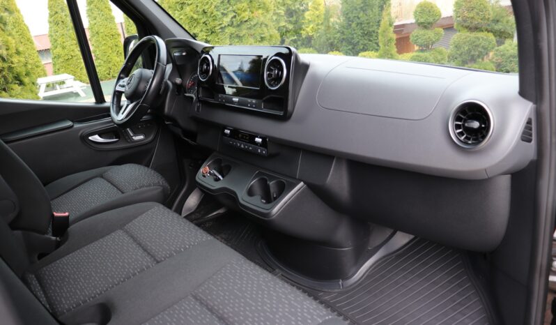 MERCEDES-BENZ Sprinter  | 2019 | 142 KM | 2143cm3 | Czarny full