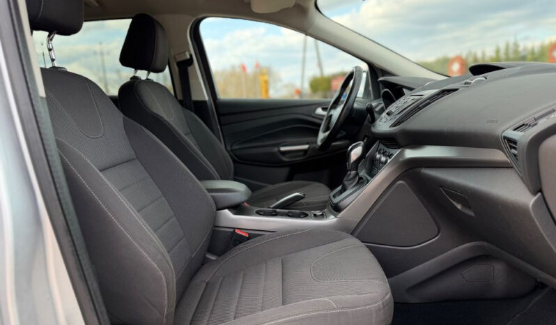 FORD Kuga  | 4×4 (doł. automatycznie) | Automatyczna | 150 KM | Srebrny full