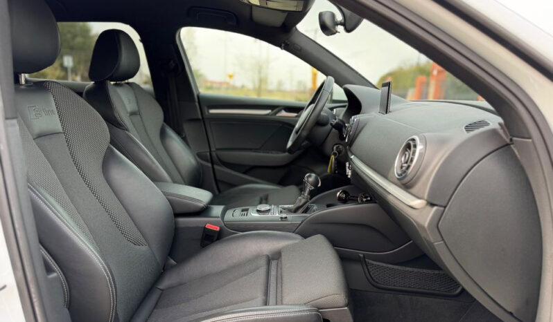 AUDI A3  | FWD (przód) | Automatyczna | 122 KM | Biały full