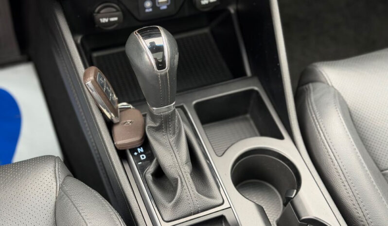 HYUNDAI Tucson  | 4×4 (doł. ręcznie) | Automatyczna | 185 KM | Czarny full