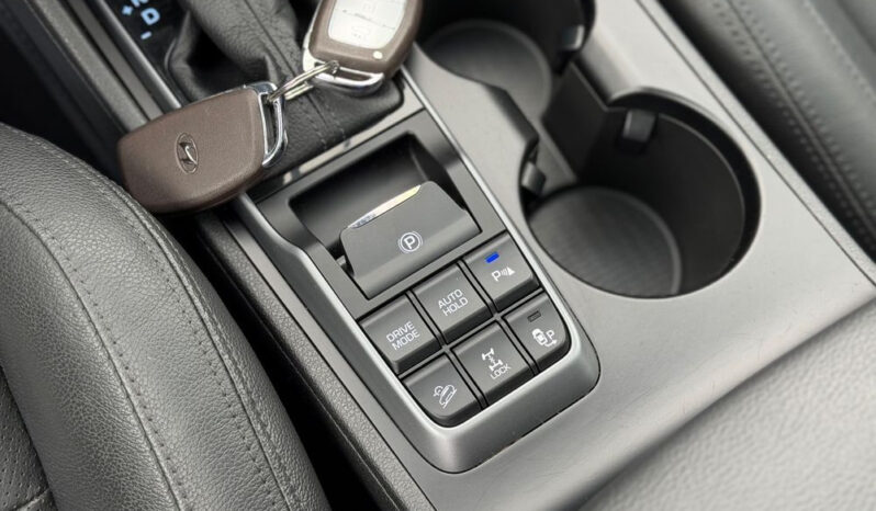 HYUNDAI Tucson  | 4×4 (doł. ręcznie) | Automatyczna | 185 KM | Czarny full