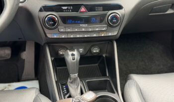 HYUNDAI Tucson  | 4×4 (doł. ręcznie) | Automatyczna | 185 KM | Czarny full