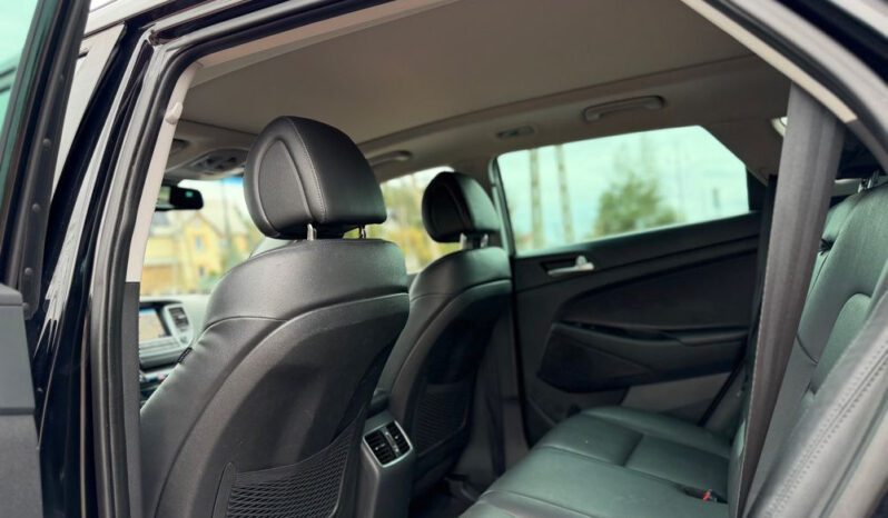 HYUNDAI Tucson  | 4×4 (doł. ręcznie) | Automatyczna | 185 KM | Czarny full