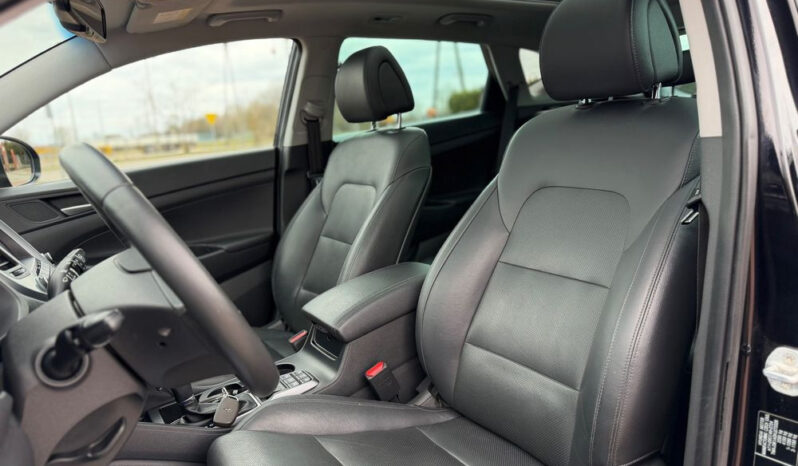 HYUNDAI Tucson  | 4×4 (doł. ręcznie) | Automatyczna | 185 KM | Czarny full