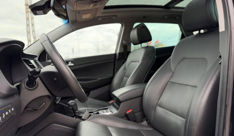 HYUNDAI Tucson  | 4×4 (doł. ręcznie) | Automatyczna | 185 KM | Czarny full