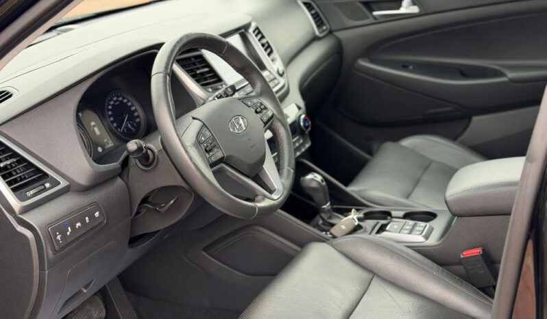 HYUNDAI Tucson  | 4×4 (doł. ręcznie) | Automatyczna | 185 KM | Czarny full
