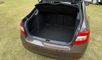 SKODA Octavia  | FWD (przód) | Manualna | 150 KM | Brązowy full