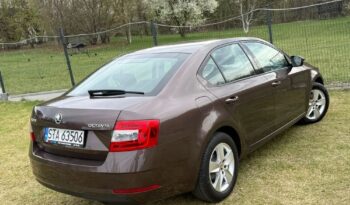 SKODA Octavia  | FWD (przód) | Manualna | 150 KM | Brązowy full