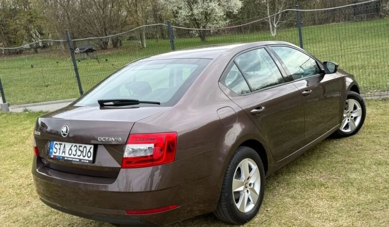 SKODA Octavia  | FWD (przód) | Manualna | 150 KM | Brązowy full